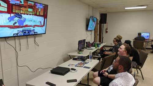 groups competing in fighting games
